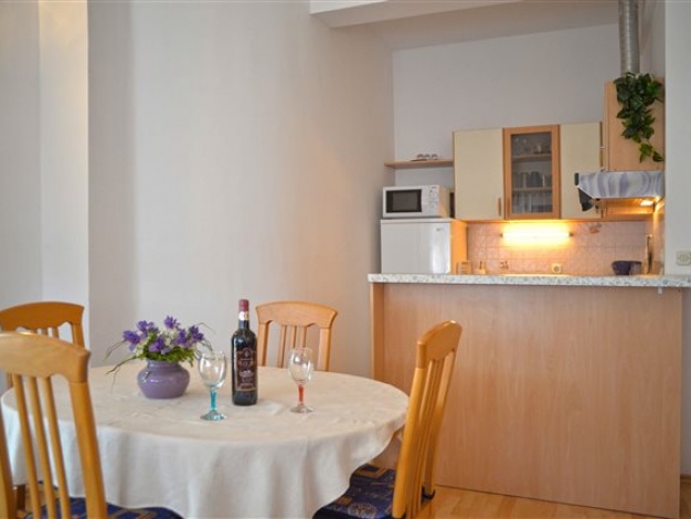 Apartmani Divna - Apartman 2+3b