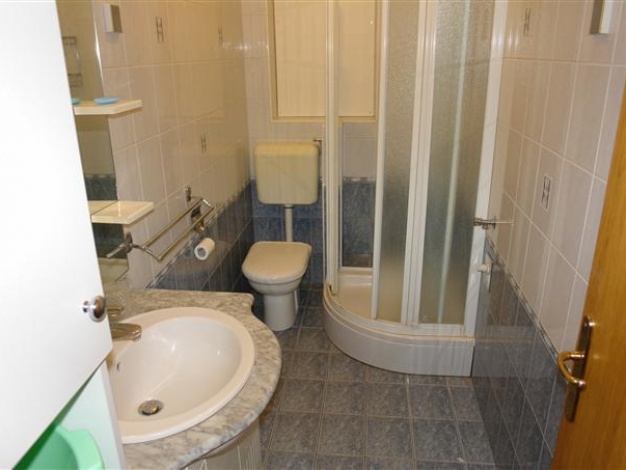 pere apartman betina 13