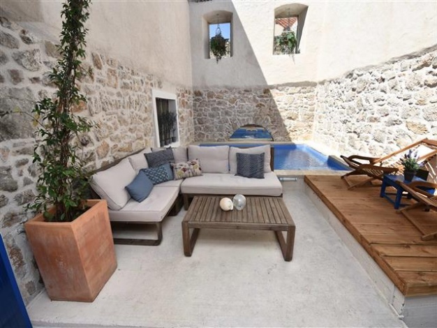 Villa 5