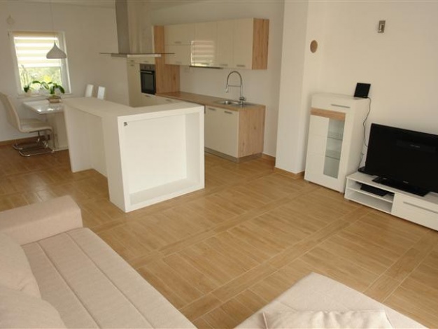 tina apartman betina 6