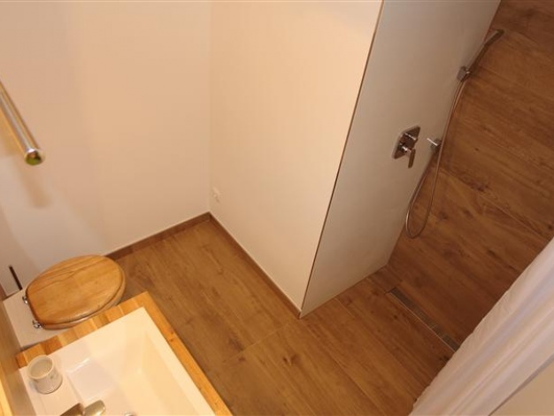 tina apartman betina 17