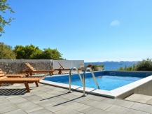 Dvosobni apartman u ulici Pod Raduč u Murteru s pogledom na Kornate 