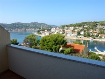 Apartman za troje s pogledom na Tisno i teretanom u blizini plaže Rastovac